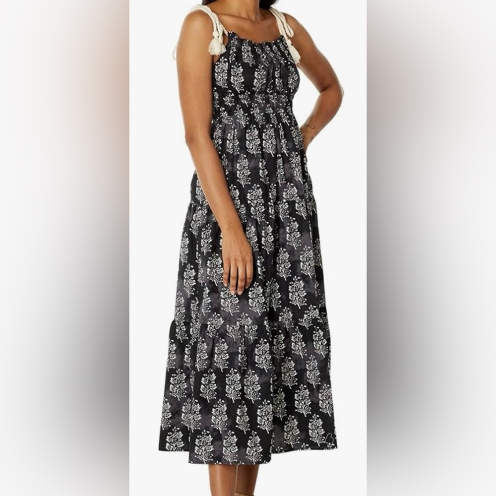 MOON RIVER Printed Woven Dress with Strap Tie Detail. Size XS
